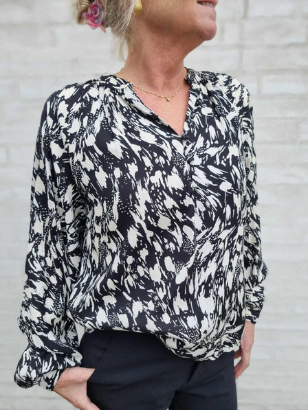 Kaffe bluser_skjorter Kaffe - Jamie bluse,  sort/ hvid - 10510794-108499