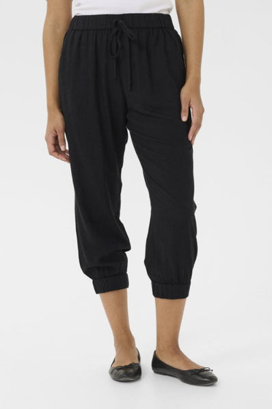 Kaffe bukser_leggiens_shorts Kaffe - Kamilla Capri bukser, sort - 10509669-100121