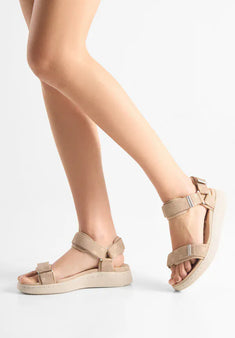 Woden sandaler lav hæl Woden - Line Woven sandal, coffee cream - WL690