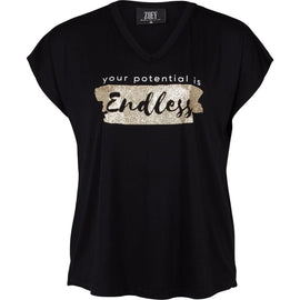 Zoey bluser_t-shirts_kjoler Zoey - T-shirt med print, sort -213-1254